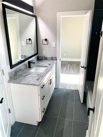 Photo - 4621 Collins Ave