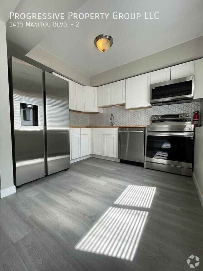 Building Photo - 1435 Manitou Blvd Unit 2 Rental