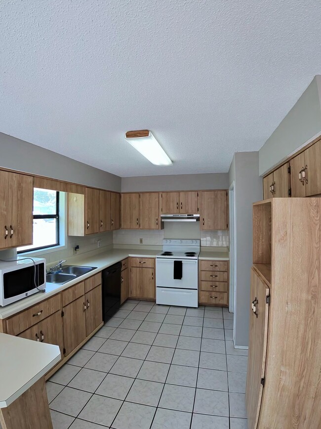 Photo - 3578 S Meadowlark Ave