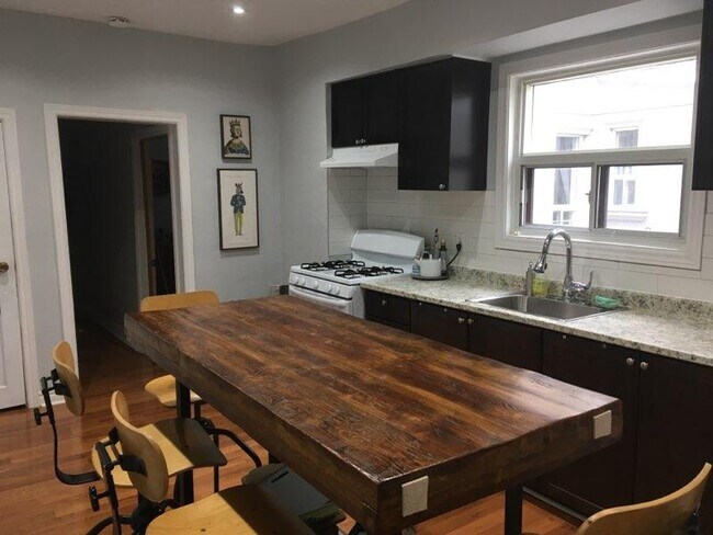 Photo - 796 Ossington Av Unit 1