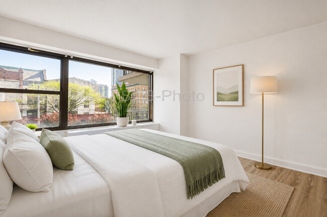 Photo - 135 Montgomery St Unit # 3