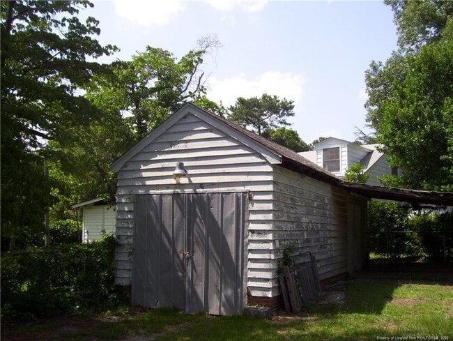 203 Sherman Dr