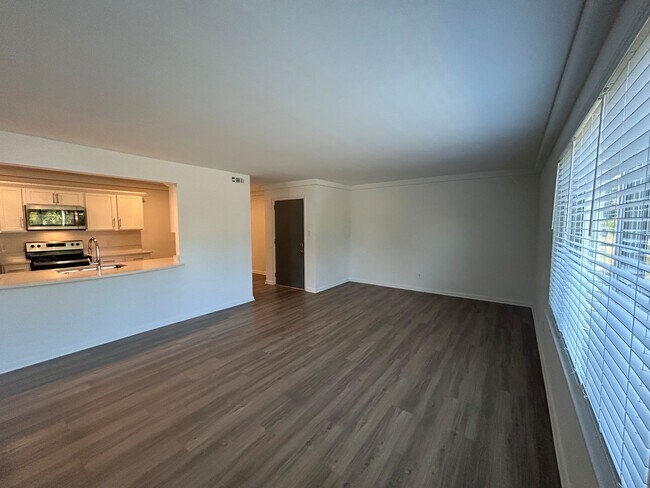Peakland Apartments