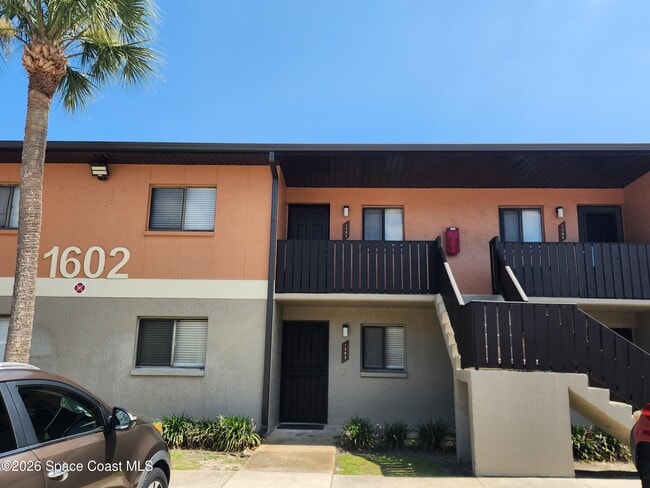 Building Photo - 1602 University Ln Unit 1303