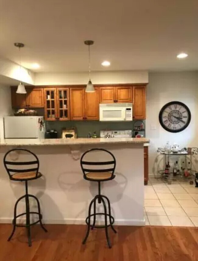 Photo - 303 S 11th St Unit 4