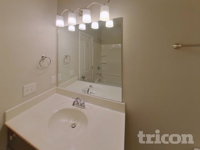 Photo - 2169 Cason Ln