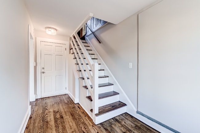 Photo - 206 Loudoun St SW Unit 4
