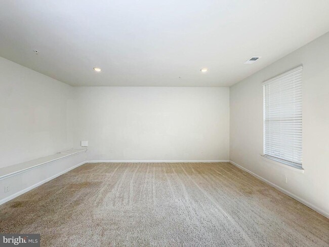 Photo - 1713 Red Fox Trl