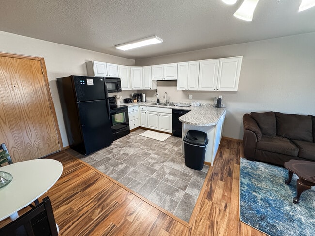 Photo - Theater Apartments Beulah Unit 10