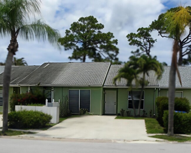 Building Photo - 134 Oakwood Dr