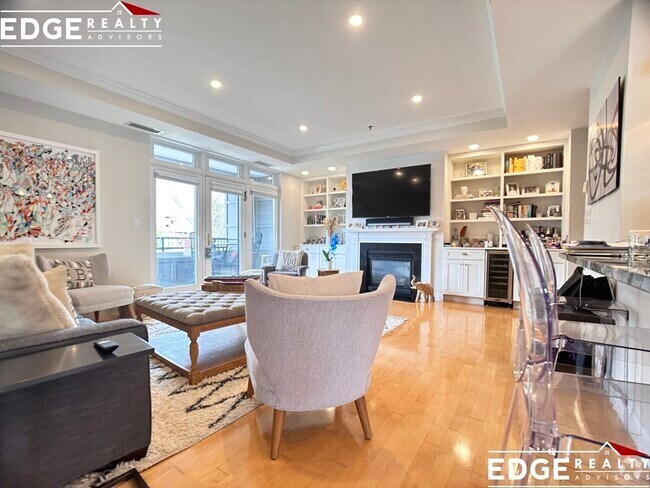 Building Photo - 1601 Beacon St Unit 403 Rental