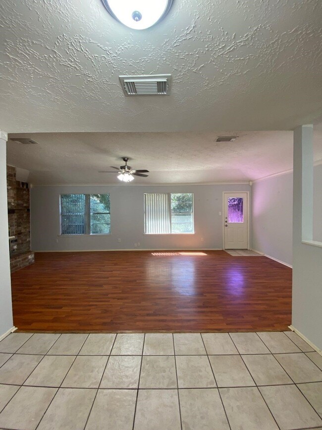 Photo - 6406 Brookgate Dr