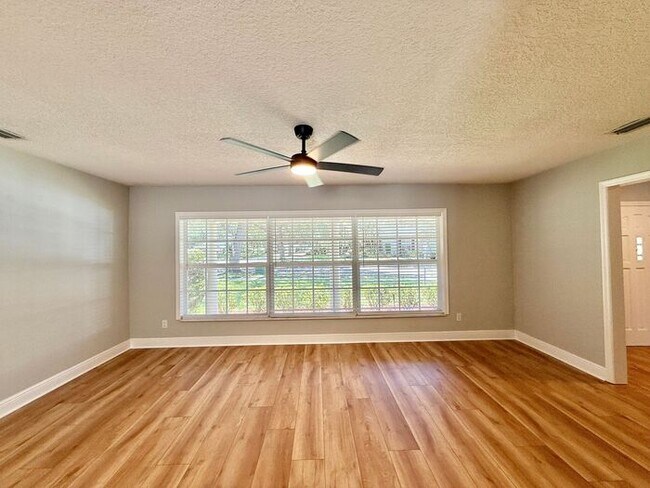 4/3 WINTER PARK POOL HOME WITH WINTER PARK SCHOOLS! (Orange County Winter Park Schools)