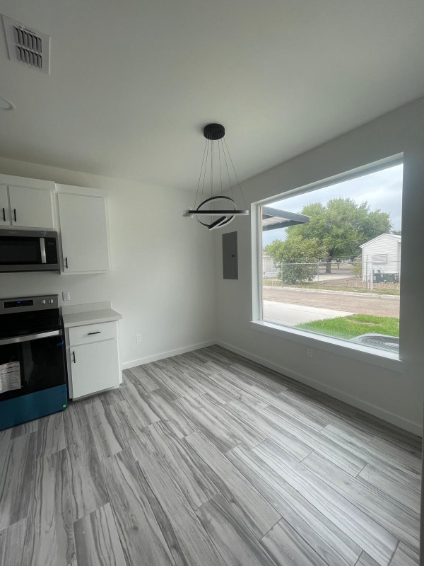 Photo - 708 W Seminole Ave