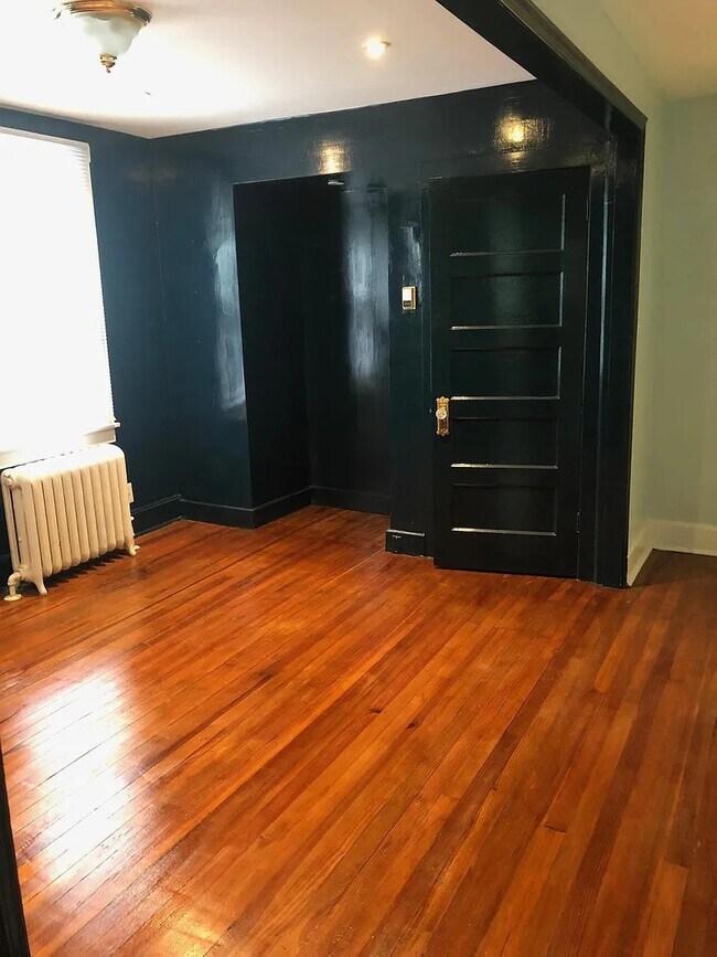 Photo - 115 E Laurel Ave Unit 2