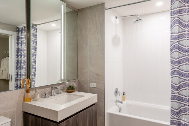 JR 1BR, 1BA - 601SF