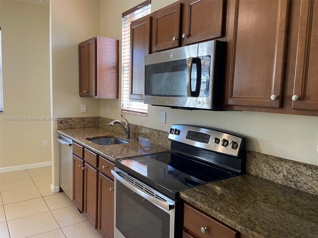 Photo - 16945 SW 90th Terrace Cir Unit 0