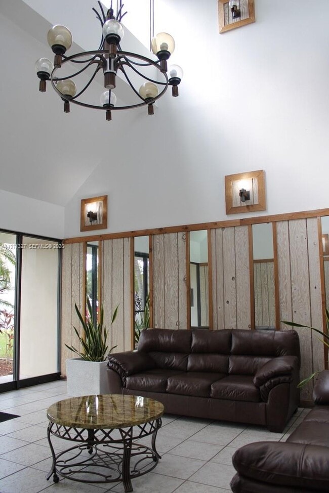 Photo - 210 Lakeview Dr Unit 306