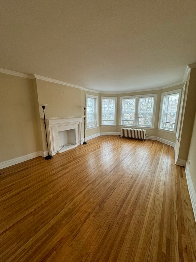 Photo - 2221 W Arthur Ave Unit 3