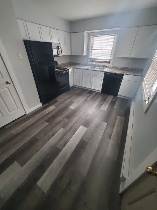 Building Photo - 424 18th Pl S Rental