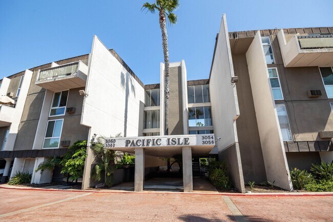 Pacific Isles - Point Loma Renovated Condo... - Pacific Isles - Point Loma Renovated Condo...