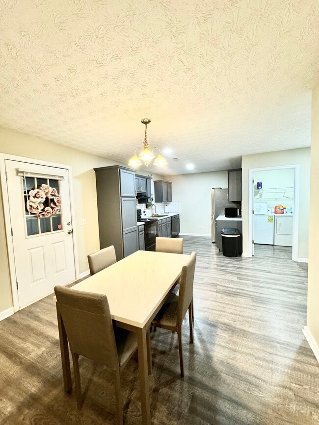 Photo - 486 Hammond Rd