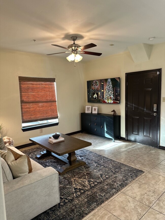 La Joya Apartments