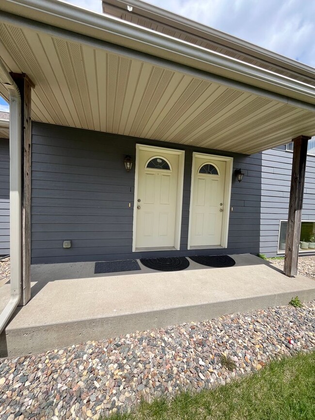 Photo - 3 Bed/2 Bath Apartment in Sioux Falls!