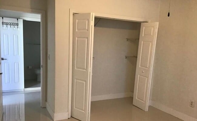 Photo - 1705 SW 102nd Ct Unit 1