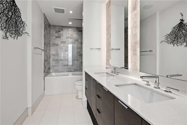 Photo - 301 West Ave Unit Independant #1109