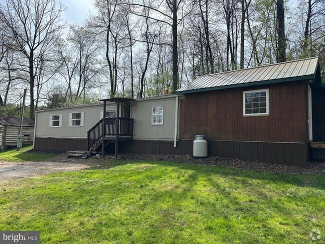 Building Photo - 2084 Silvers Rd Rental