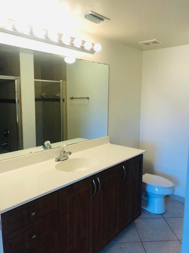 Photo - 6510 Emerald Dunes Dr Unidad 304