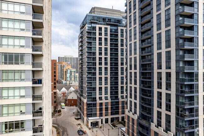 Photo - Sierra at Village Gate West