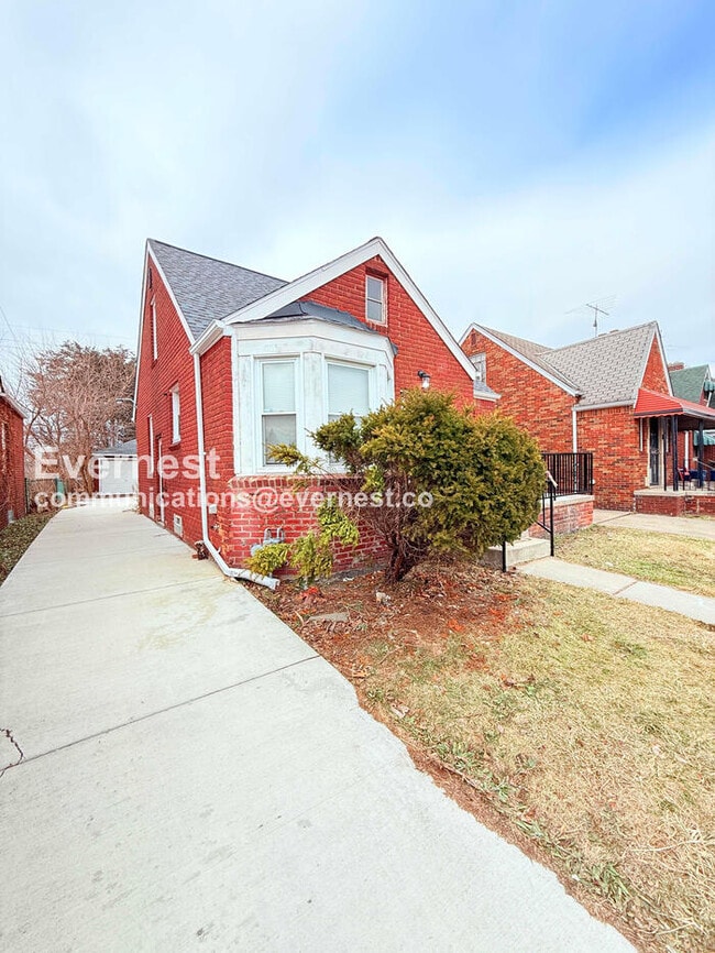 Photo - 17187 Rowe St