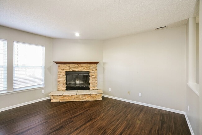 Photo - 10834 Timothy Ln