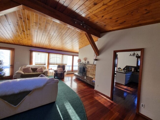 Photo - 1051 N Northshore Dr Unit 1