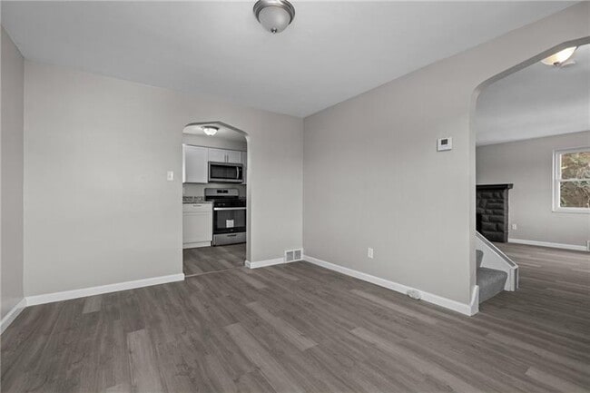Photo - 2982 Kestner Ave