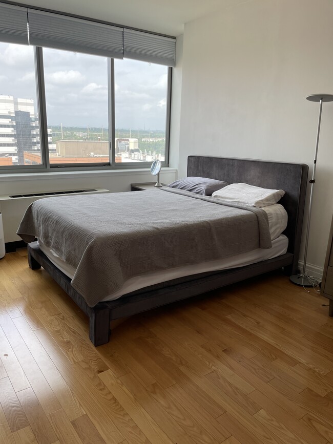 Photo - 1 Spring St Unidad 1106