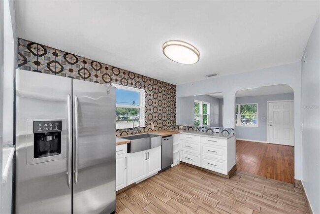 Photo - 1101 28th St N