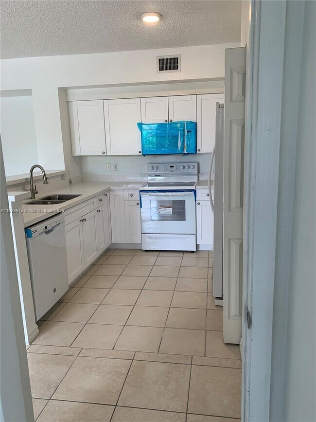 Photo - 2160 E Preserve Way Unidad 203