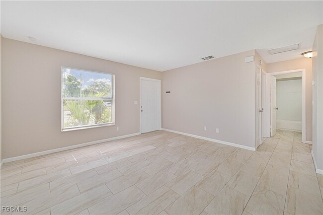 Photo - 524 SE 24th Ave