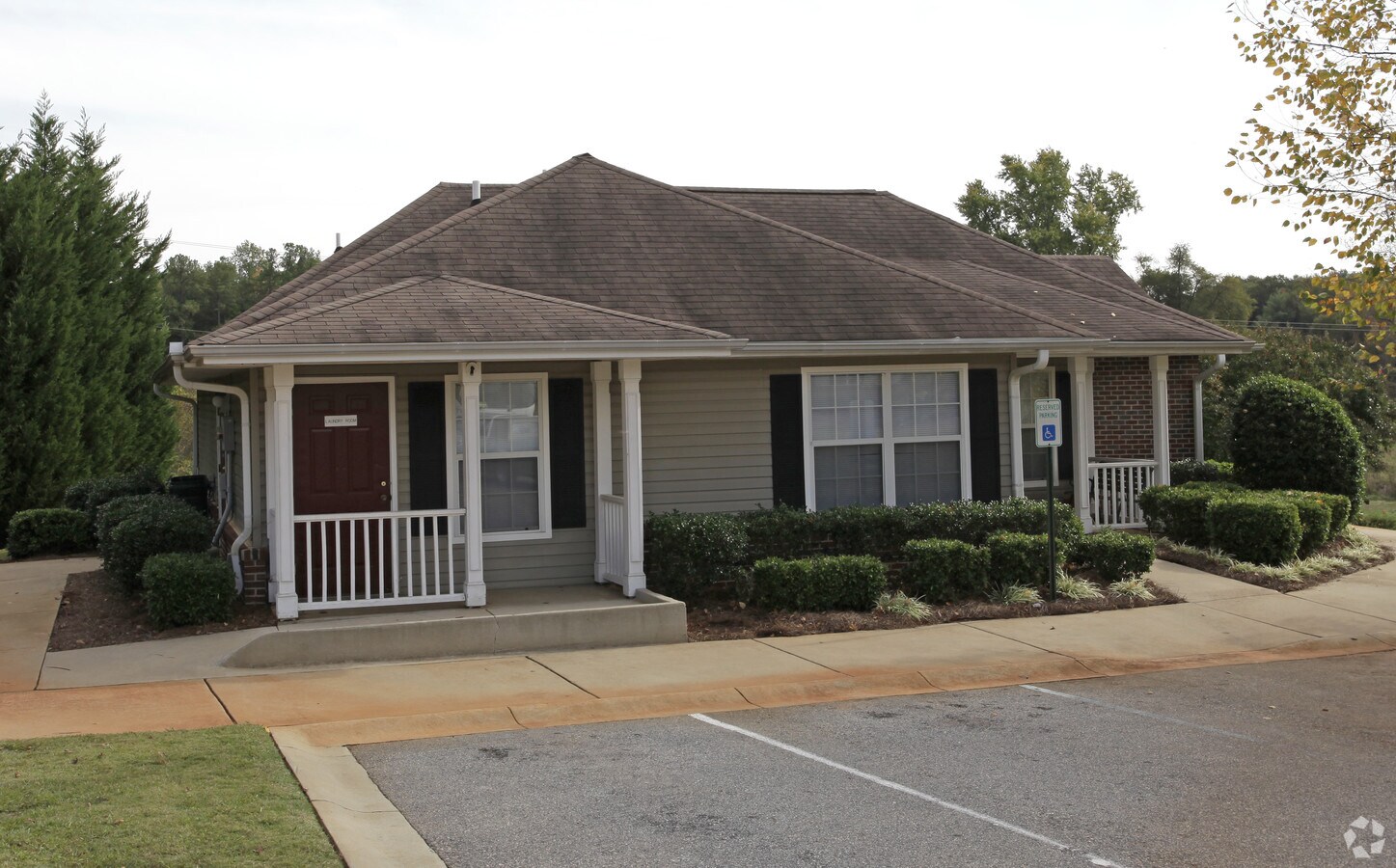 Timberlake Apartments - Timberlake Apartments