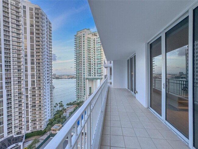 Photo - 801 Brickell Key Blvd