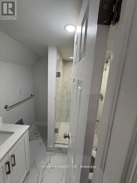 Photo - 1286 Apollo St