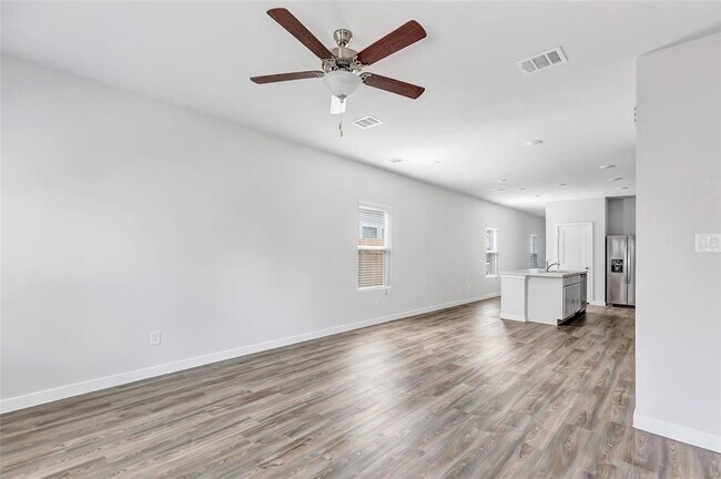 Photo - 16899 Pandora Wy