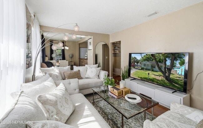 Photo - 6024 Transylvania Ave