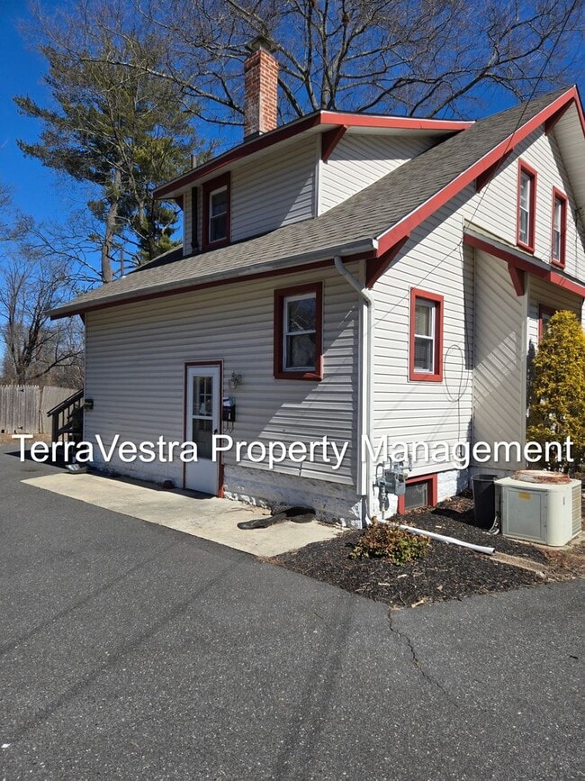 Photo - Now Showing for 2026-2027 School Year! College Rental 6 Bed 2 Kitchens