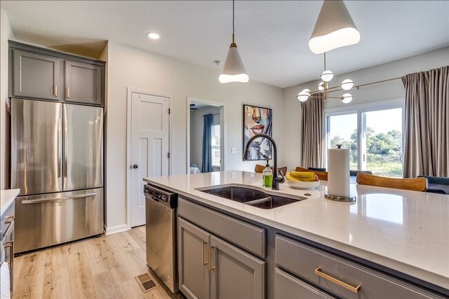 Photo - BEAUTIFUL 5 BEDROOM HOME  WITH LAKE VIEW A...