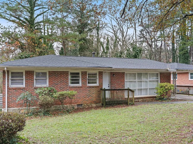 Building Photo - 3-bedroom, 1.5-bath in Decatur! Rental