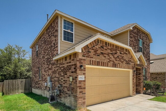 Photo - 13927 Laurel Br